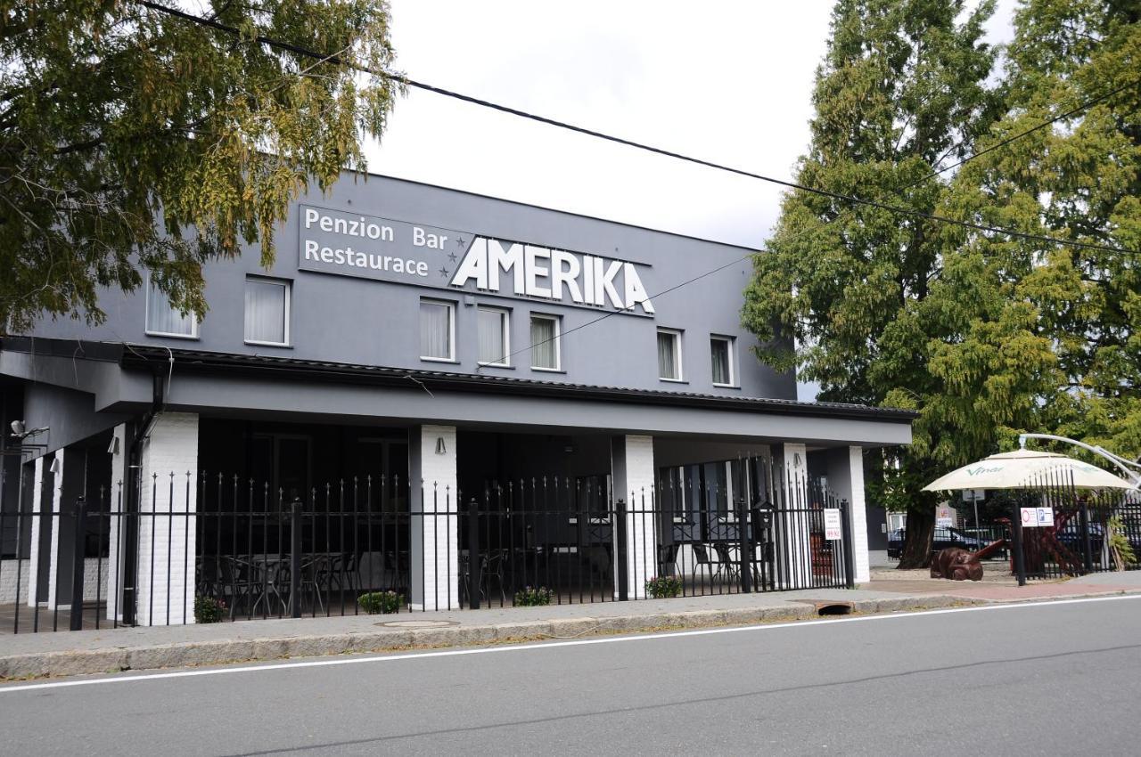 Restaurace a hotel Amerika Havířov Exteriér fotografie